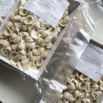 Orecchiette di semola, pasta fresca fatta a mano